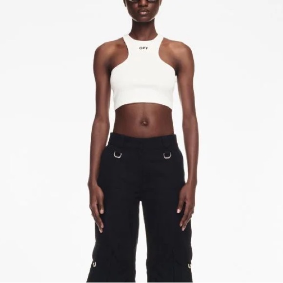 Off-White
logo-print sleeveless top - Picture 2 of 4